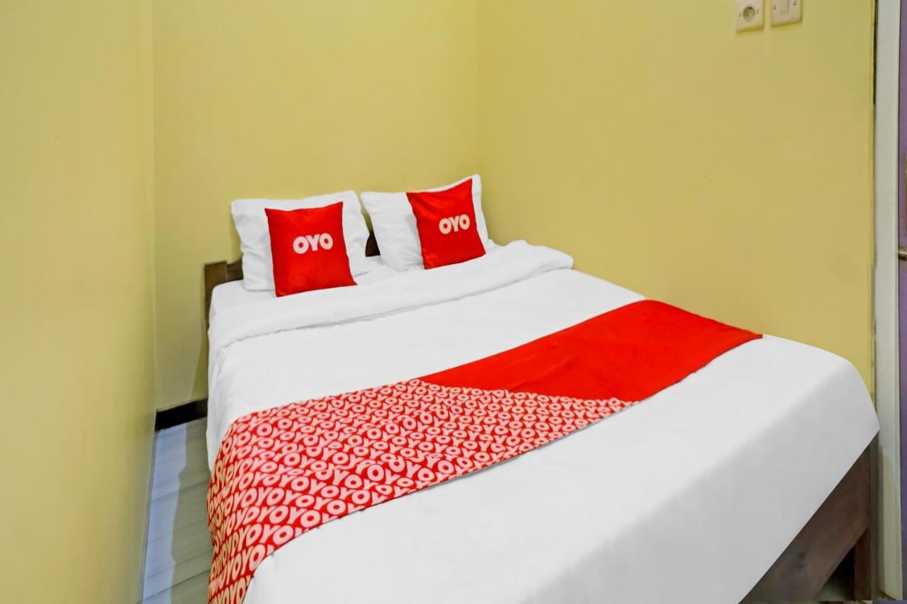מאלאנג Oyo 3298 Bromo Guest House Family מראה חיצוני תמונה